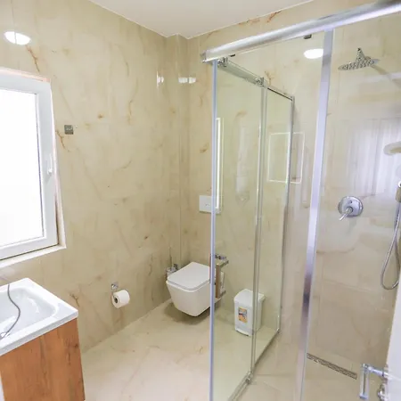 Comfort 게스트하우스 Shkodër