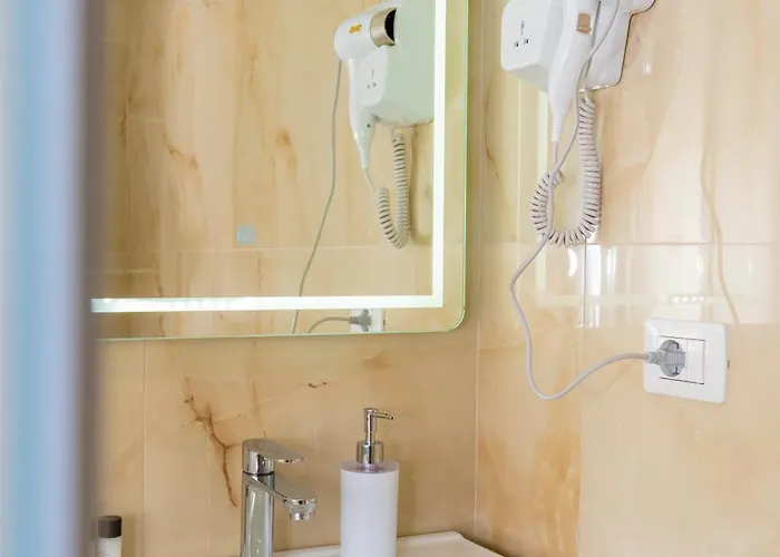 Comfort 招待所 3*