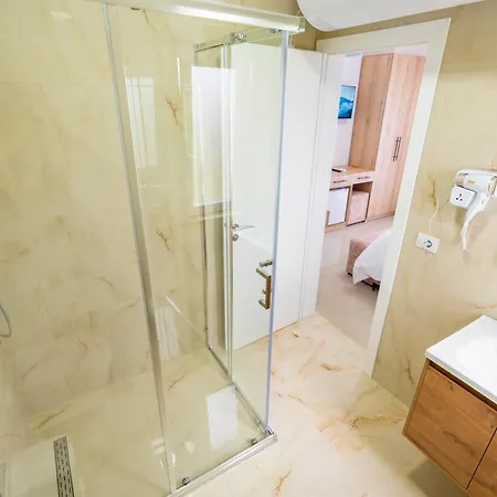 Comfort 3*